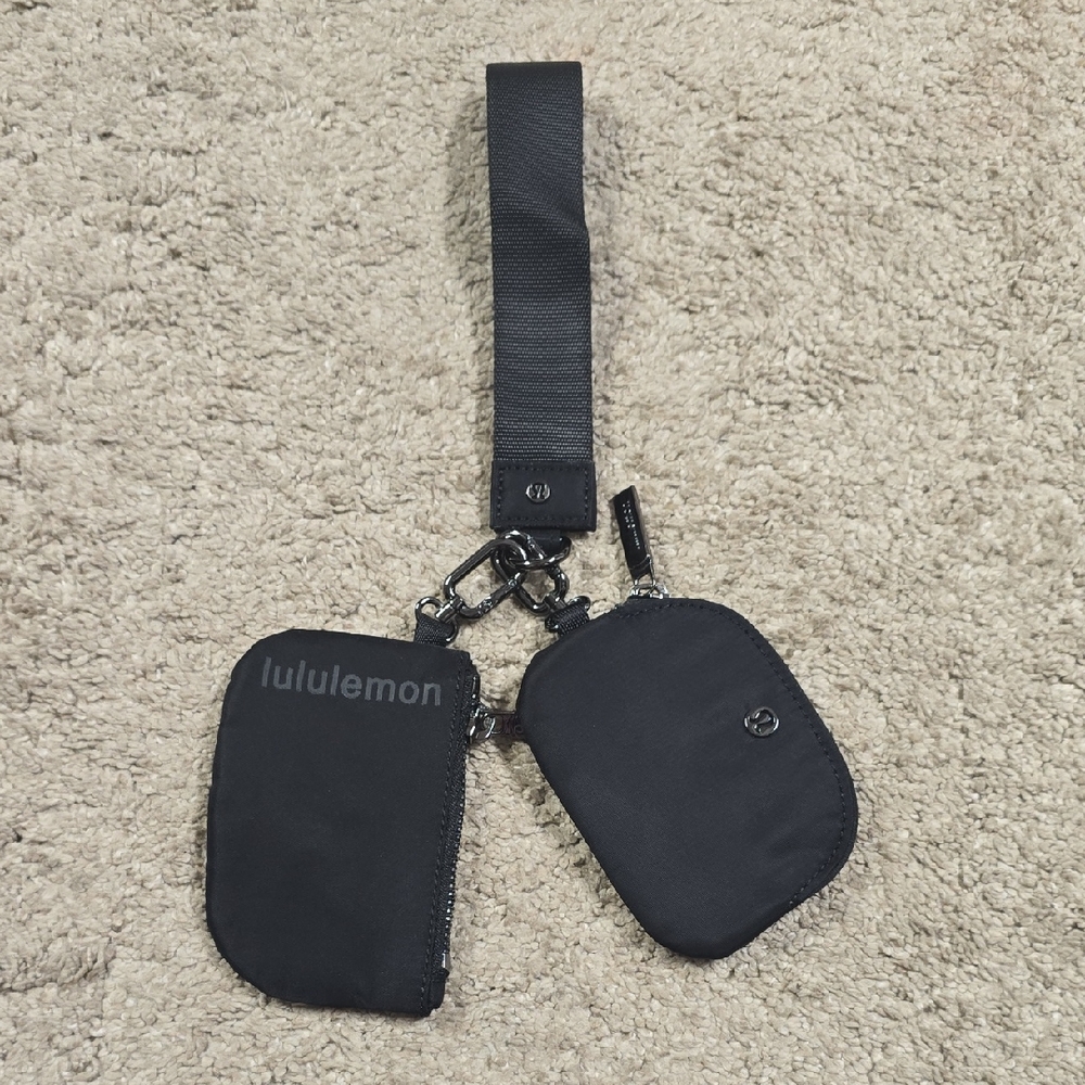 NWOT Lululemon Dual Pouch Wristlet - Picture 2 of 5